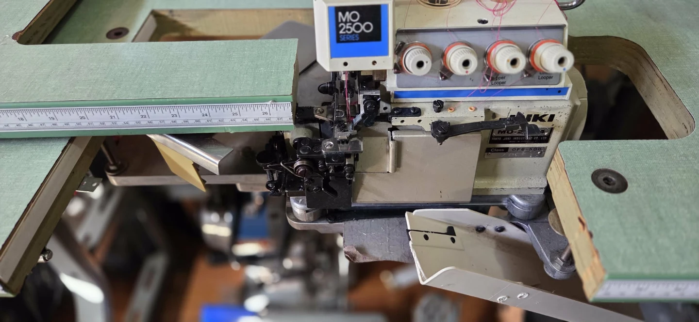 JUKI MO-2500 Overlock Sewing Machine - photo 3