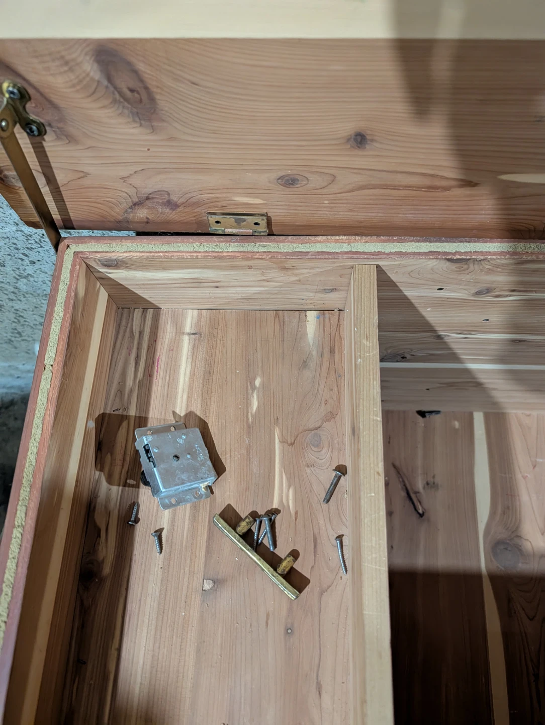 Cedar Chest Trunk - photo 2