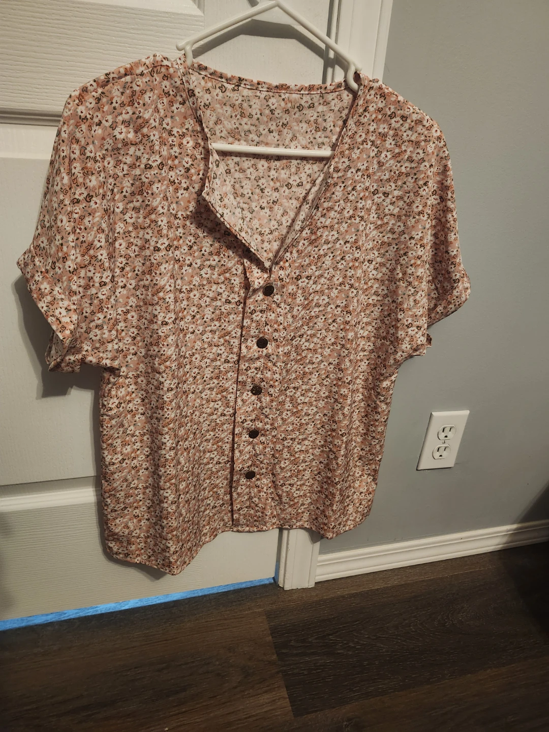 Short Sleeve Button-Up Blouse - Floral Print
