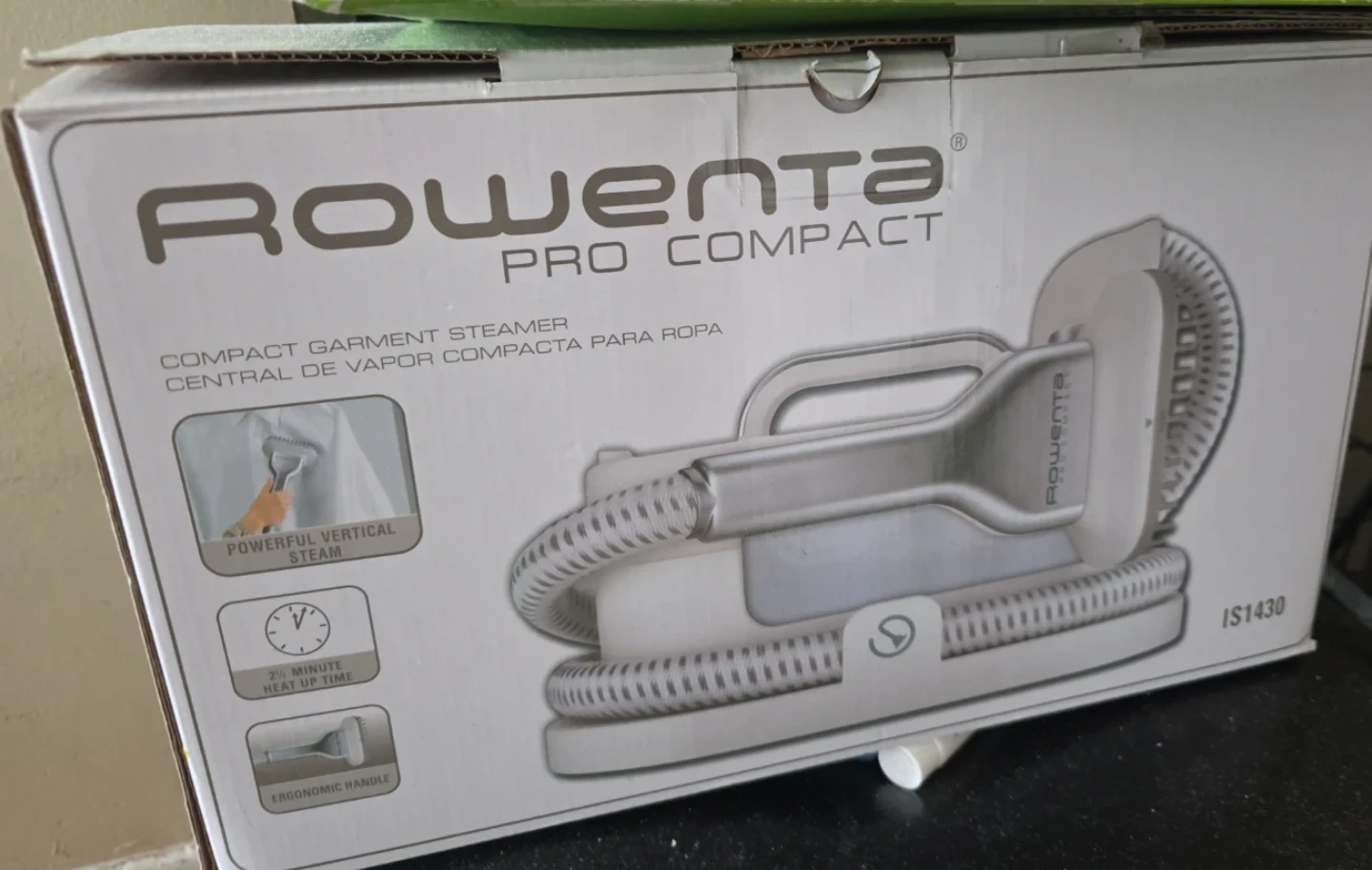 Rowenta Pro Compact IS1430 Garment Steamer