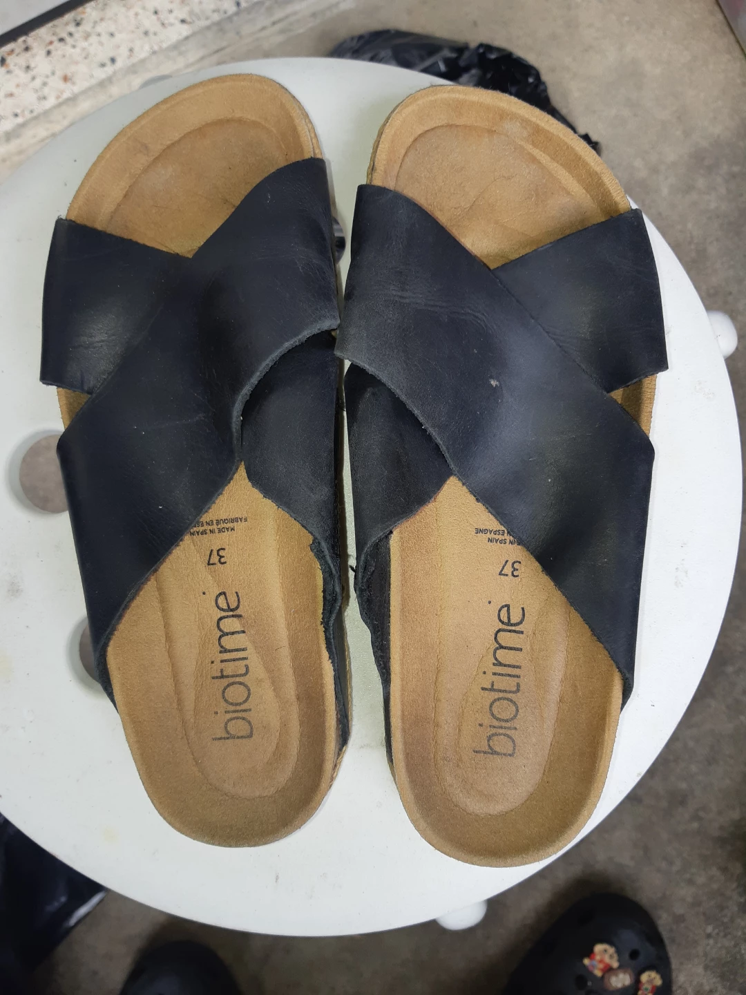 Biotime Black Cross-Strap Sandals - Size 37