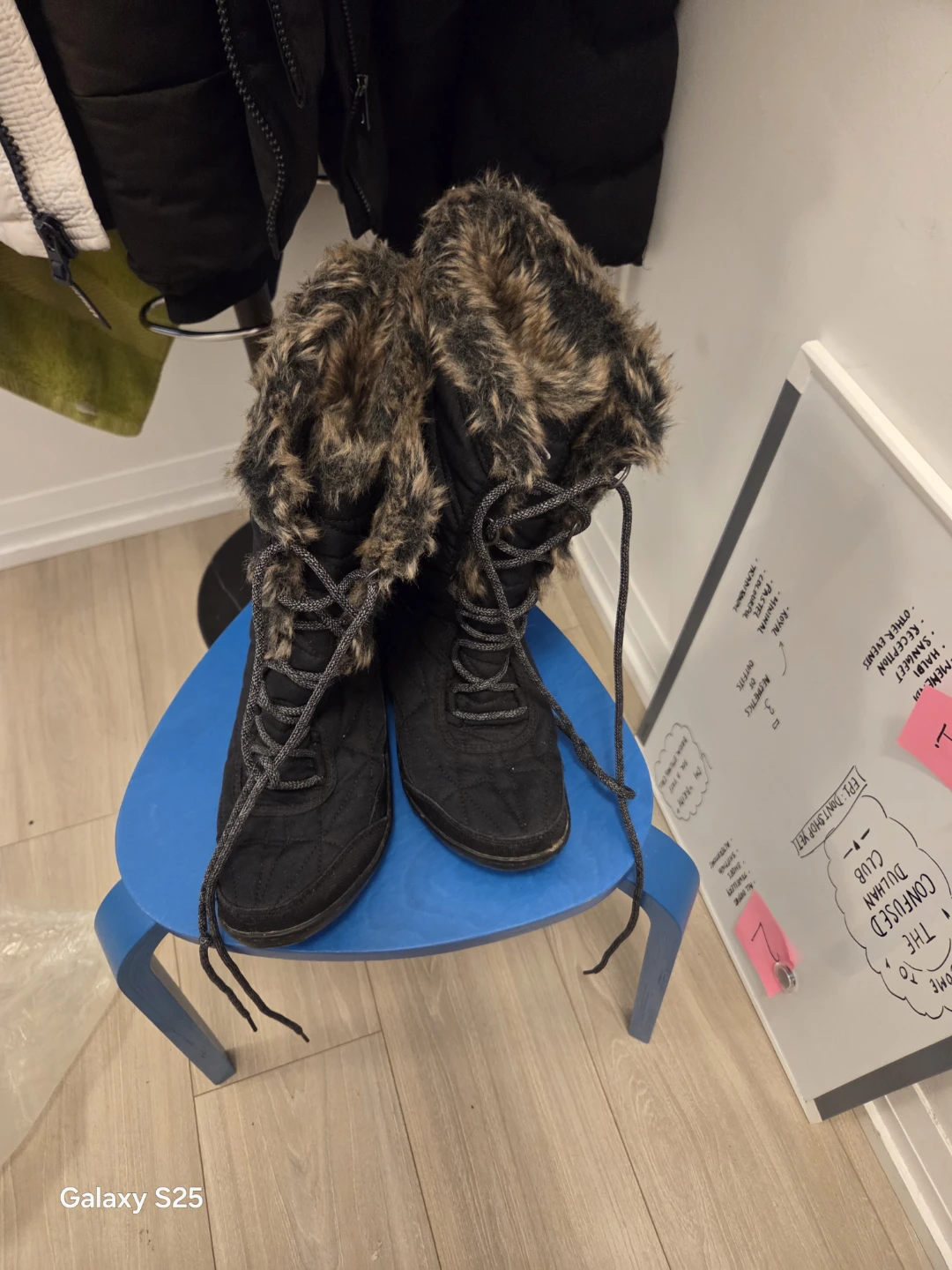 Columbia Women's Black Winter Boots