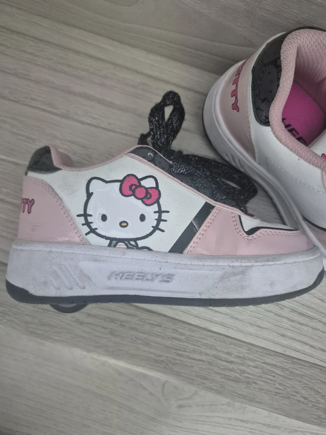 Heelys Hello Kitty Roller Shoes White Pink Youth Size - photo 2