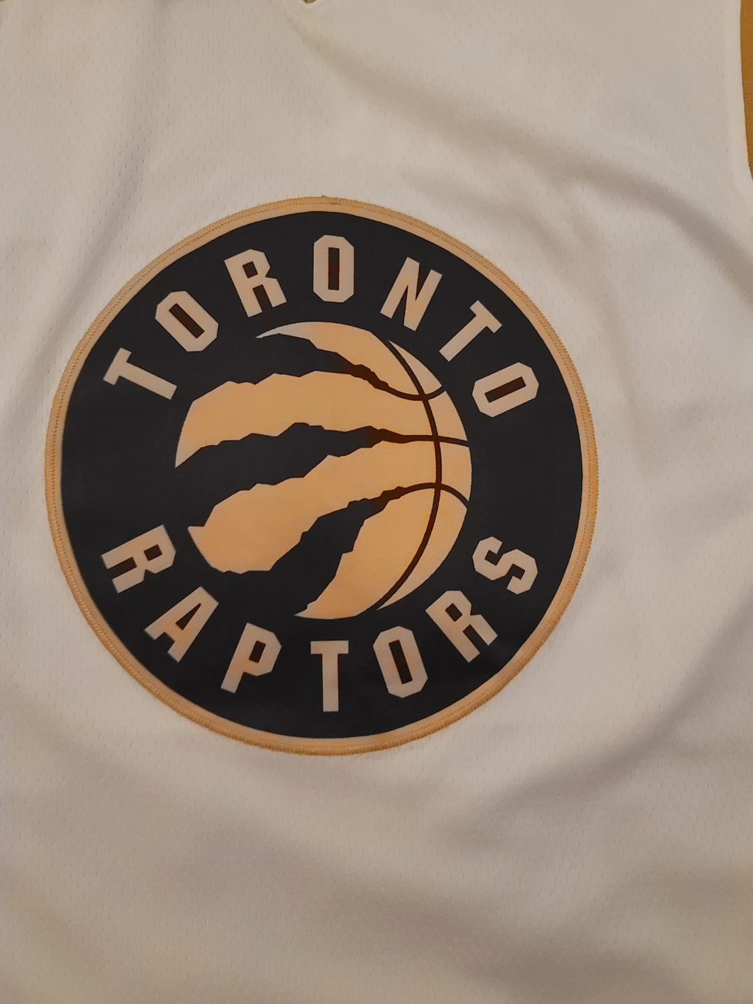 Toronto Raptors Vanvleet #23 Golden Edition Jersey Size 54 - photo 2