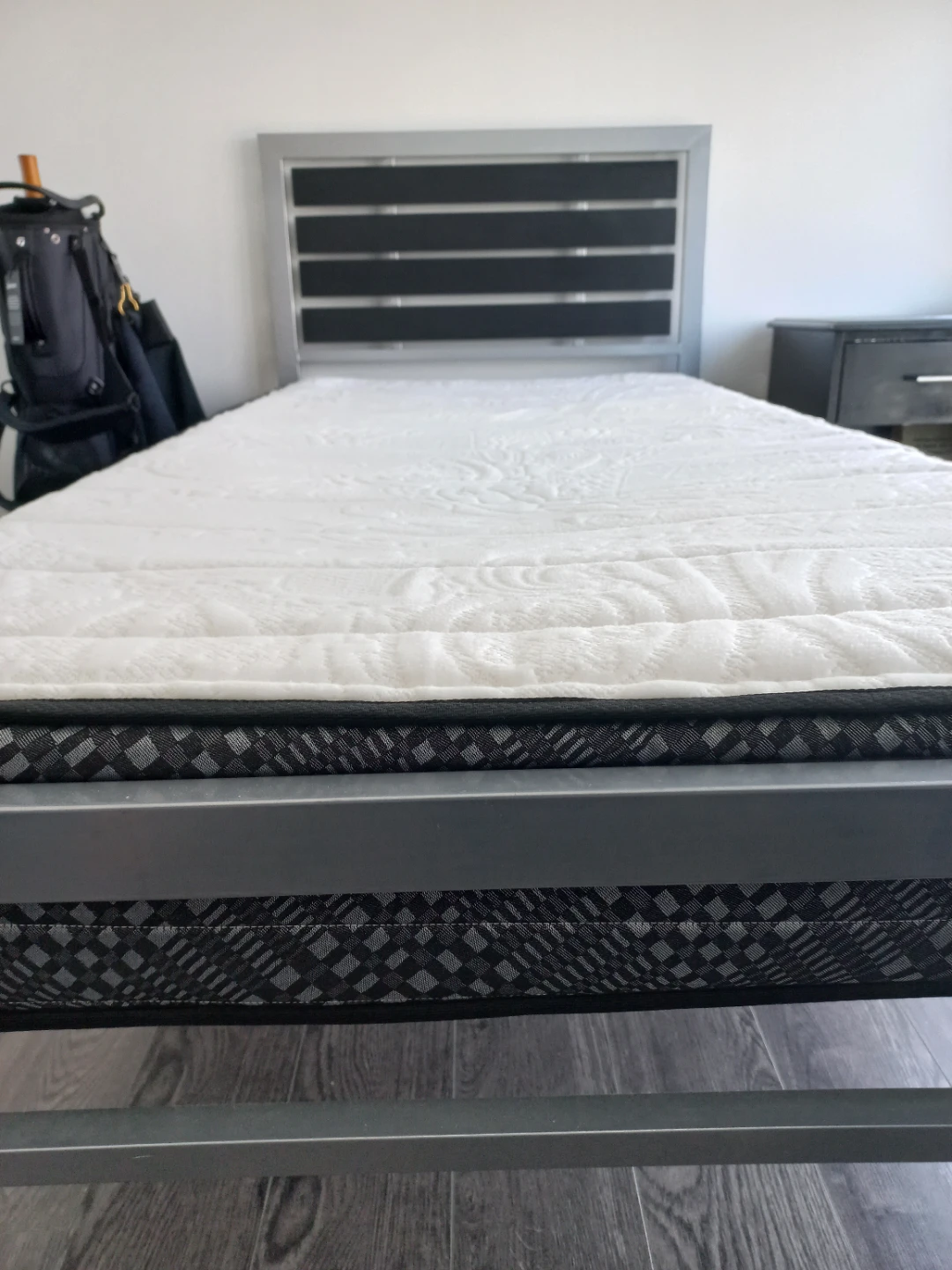 Tween Size Modern Platform Bed Frame with Metal Slats + Mattress - photo 3