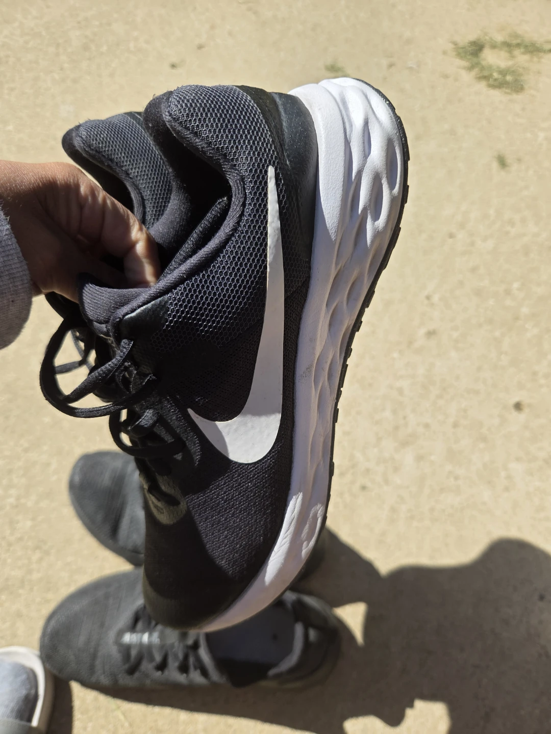 SHOES NIKE. SIZE 8.5 - photo 3