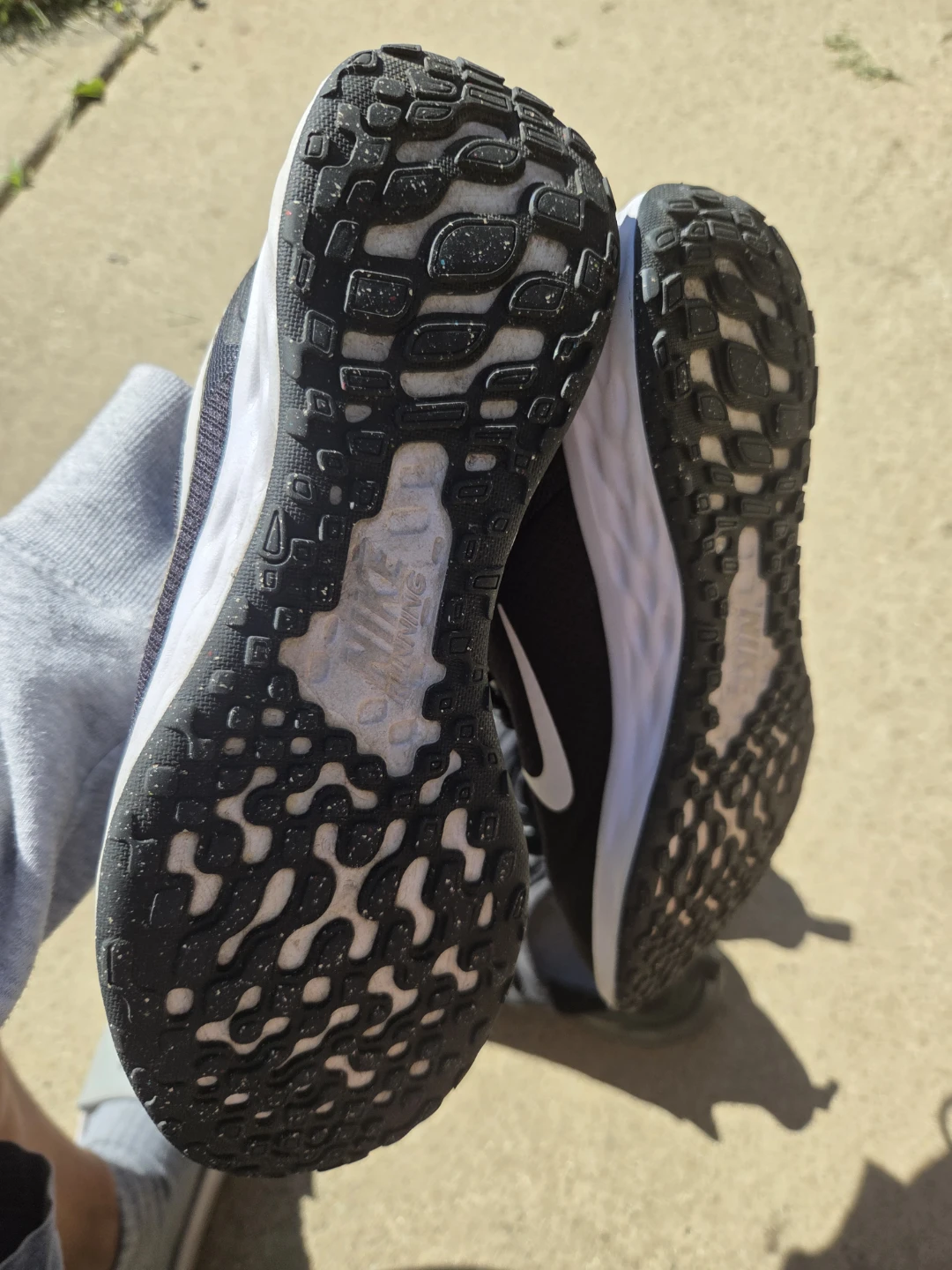 SHOES NIKE. SIZE 8.5 - photo 5