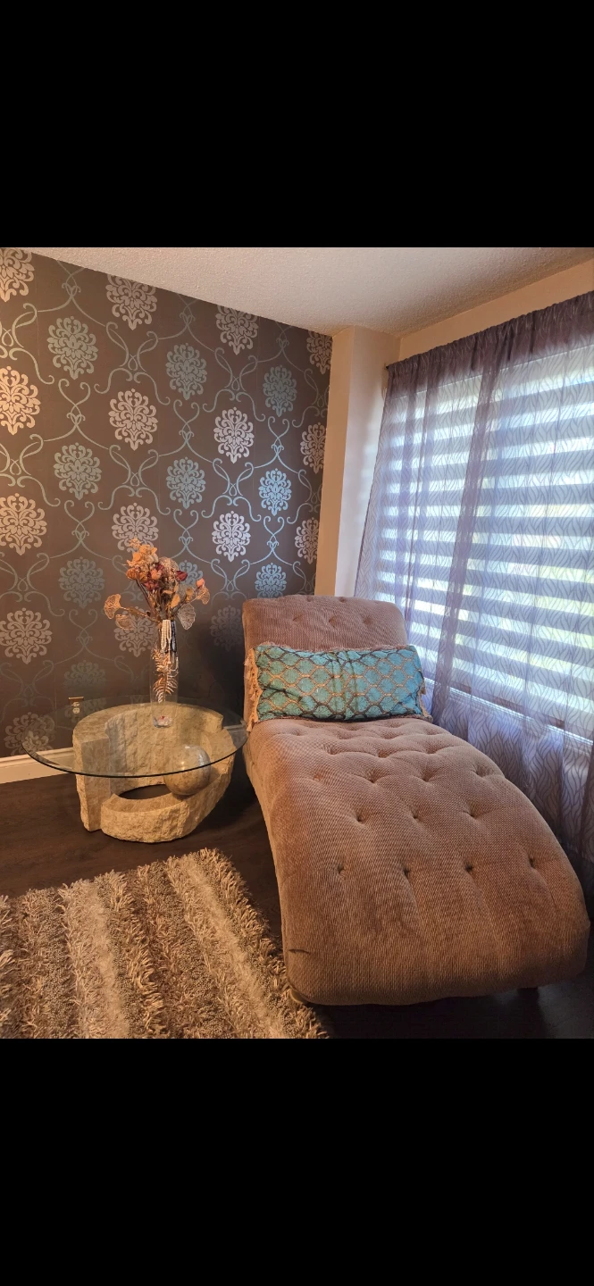 Ashley Furniture Platinum Chaise Lounge - photo 2