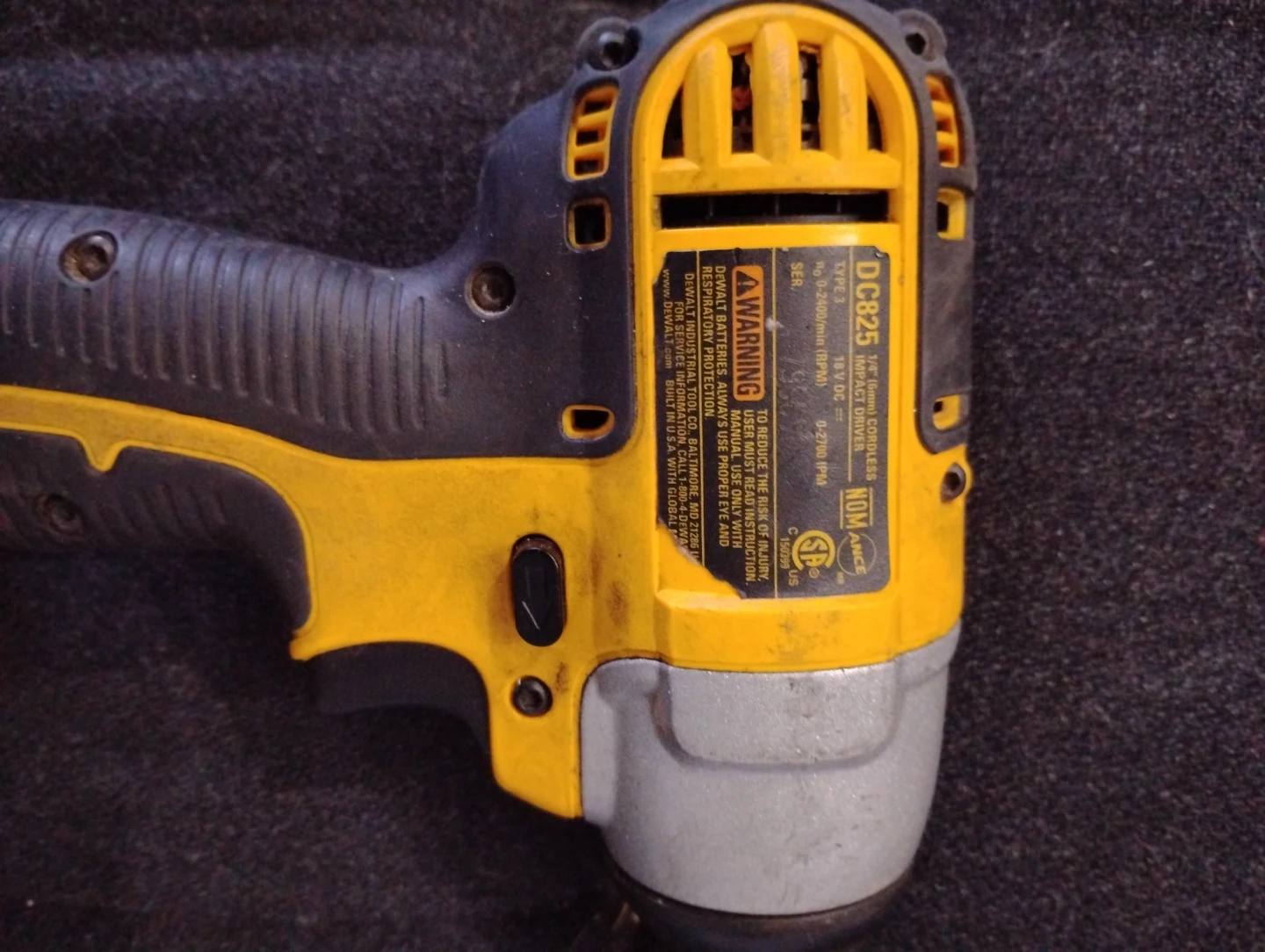 DeWalt DC825 1/4" Cordless Impact Driver - photo 2