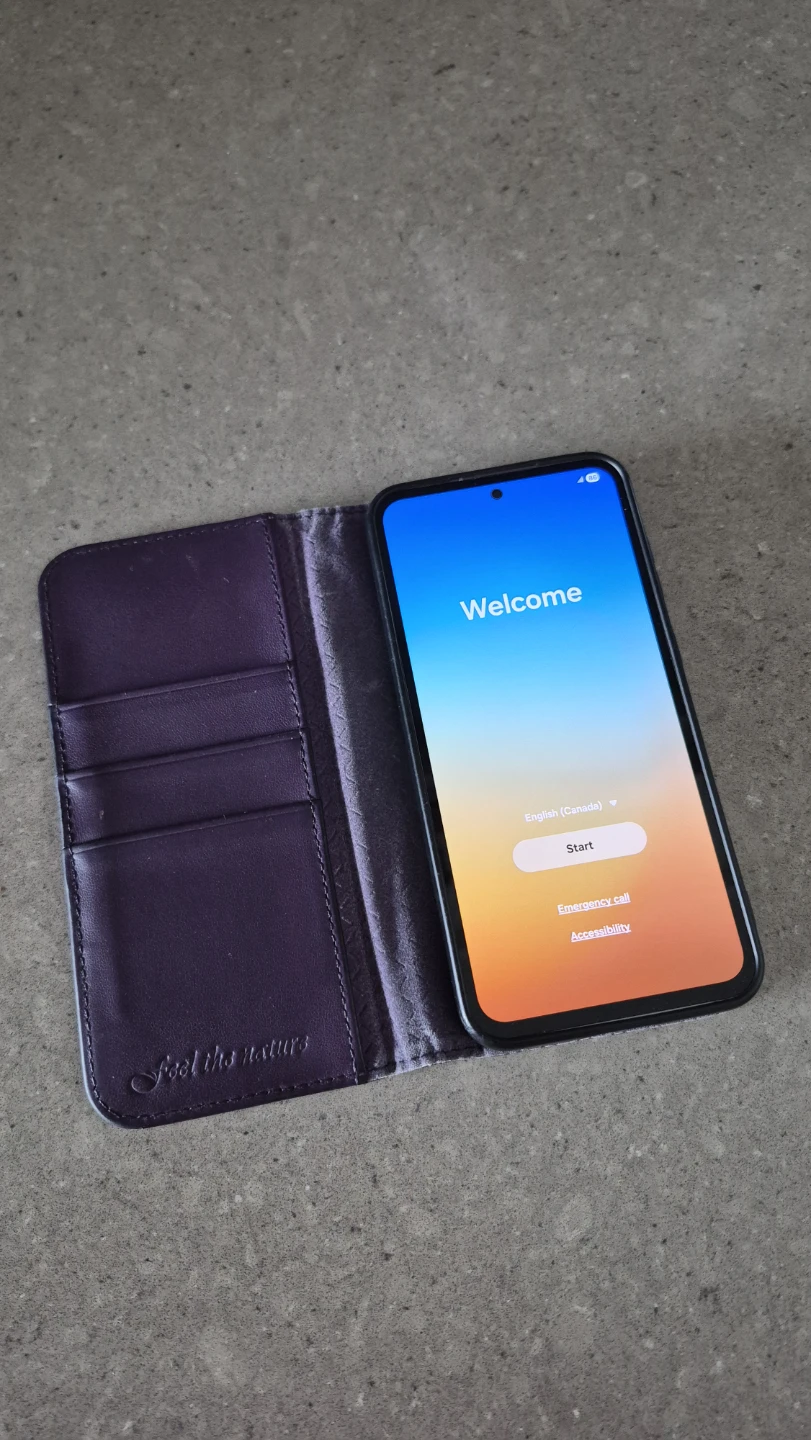 MINT Samsung Galaxy S23FE + FREE Leather Case + Charging Wire