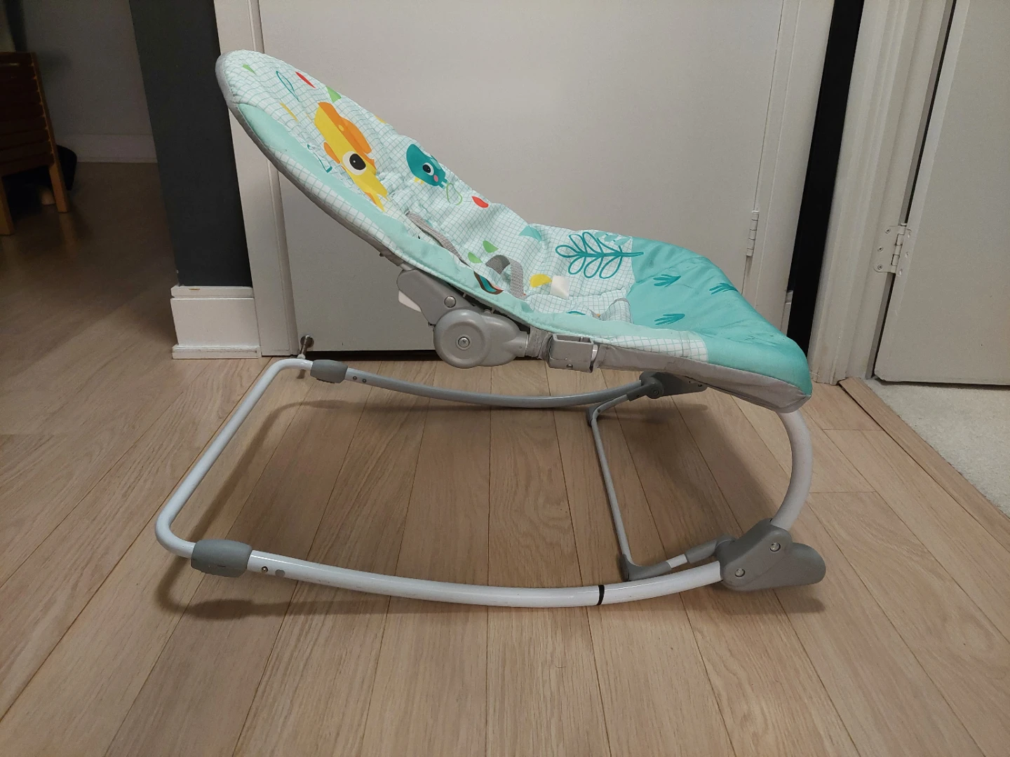 Bright Stars Infant Rocking Chair - photo 4
