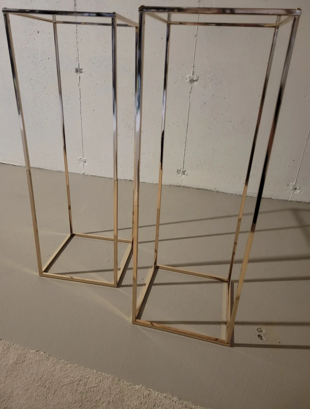 Set of 2 Gold Metal Display Stands - photo 2