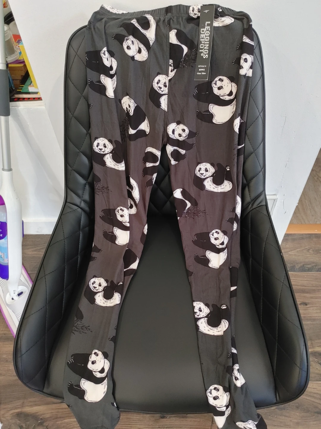 🧡BRAND NEW WOMEN'S PANDA LEGGINGS ONE SIZE FITS ALL