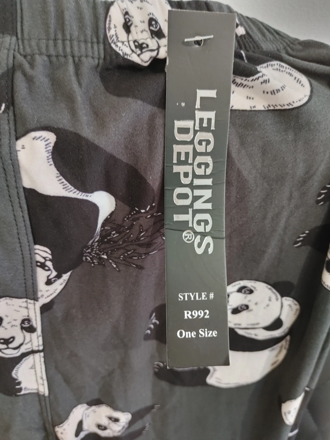 🧡BRAND NEW WOMEN'S PANDA LEGGINGS ONE SIZE FITS ALL - photo 2