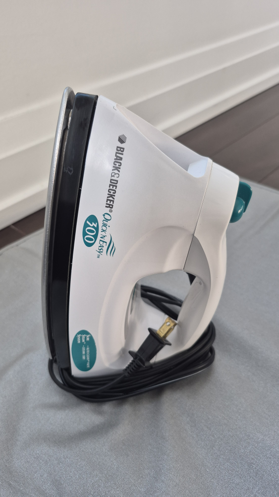 Black & Decker Quick Easy 300 Steam Iron
