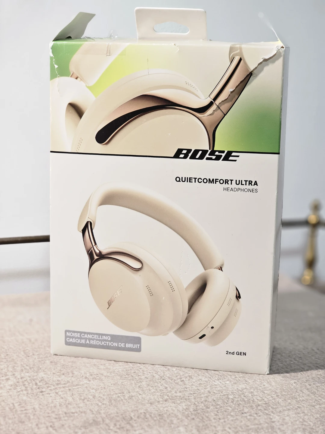 Bose QuietComfort Ultra 2 Noise Cancelling Headphones - White