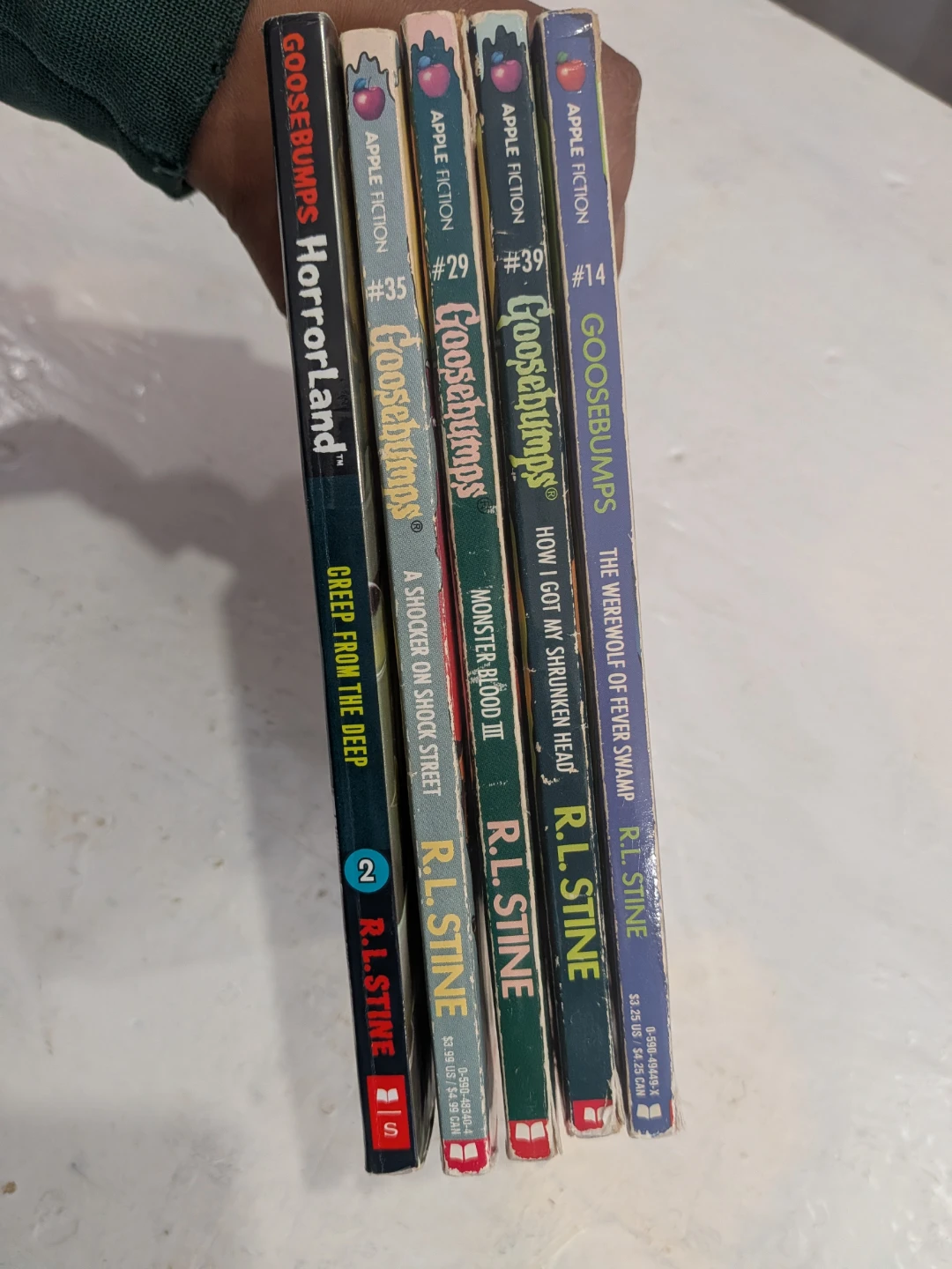 R.L. Stine Goosebumps Book Bundle (5 Books) - photo 3