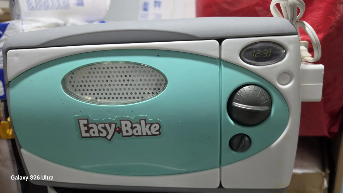 Easy-Bake Oven & Snack Center Toy - photo 2