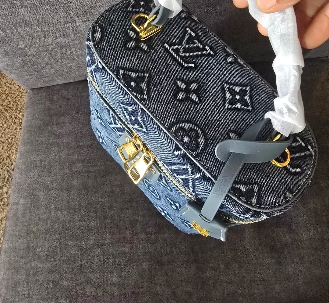 Louis Vuitton Monogram Denim Vanity Case - photo 2