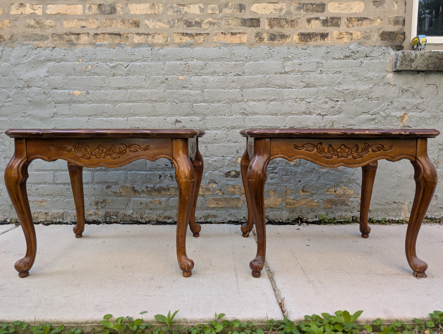 2 VTG Side Tables with Floral Design