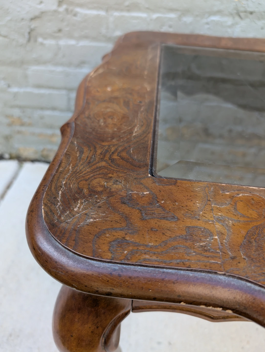 2 VTG Side Tables with Floral Design - photo 4