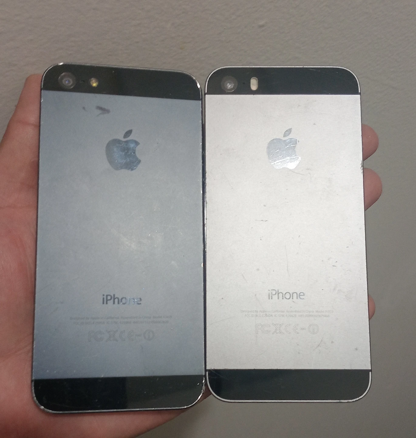 Apple iPhone 5s (2 phones) both for $20