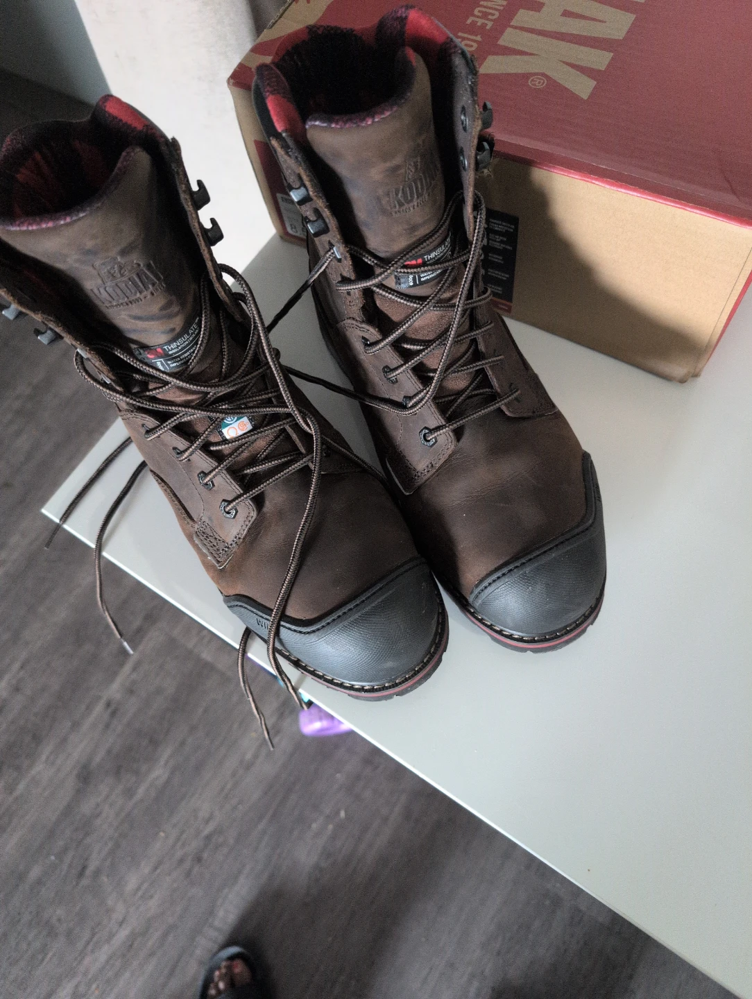 Kodiak Widebody Warm 8" Work Boots - Size 8.5