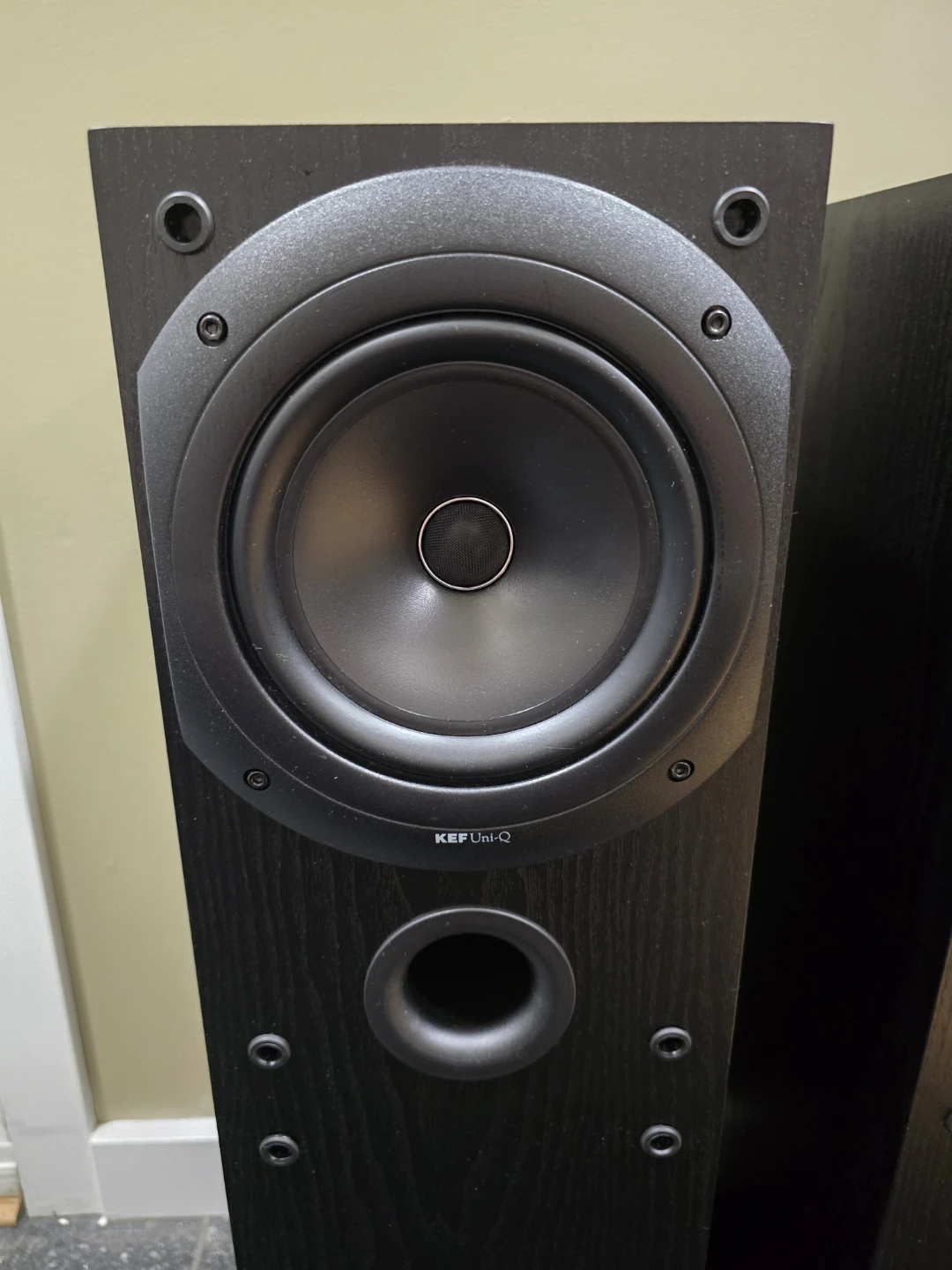 KEF Q30 Floorstanding Speakers - photo 3