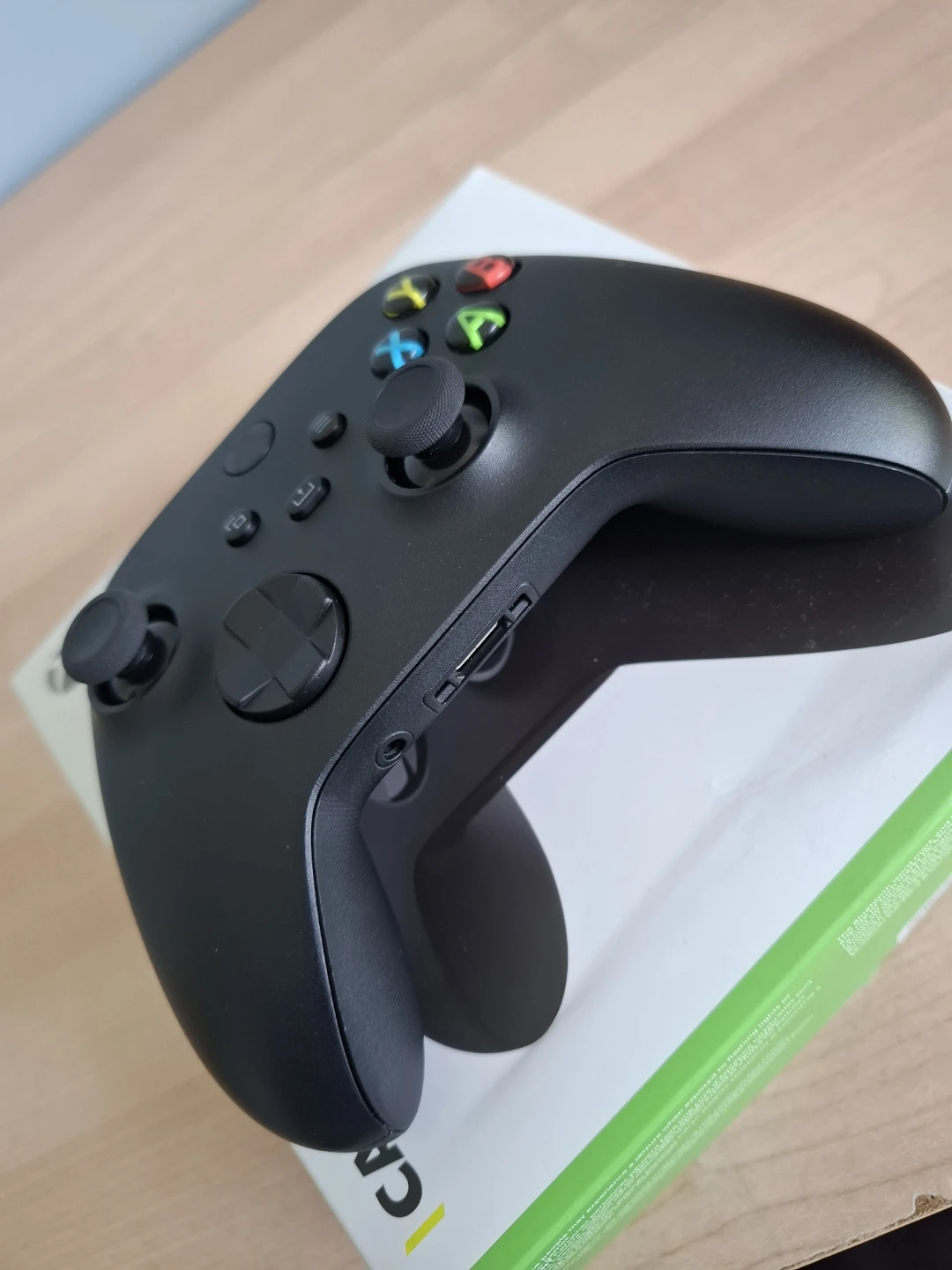 Xbox Controller Carbon Black – Fully Tested – PC / Xbox - photo 2