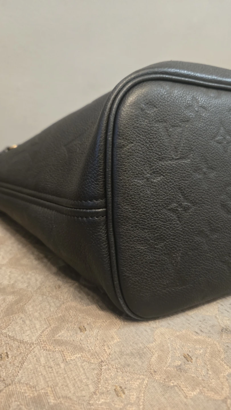 Louis Vuitton Black Monogram Tote Bag - photo 5