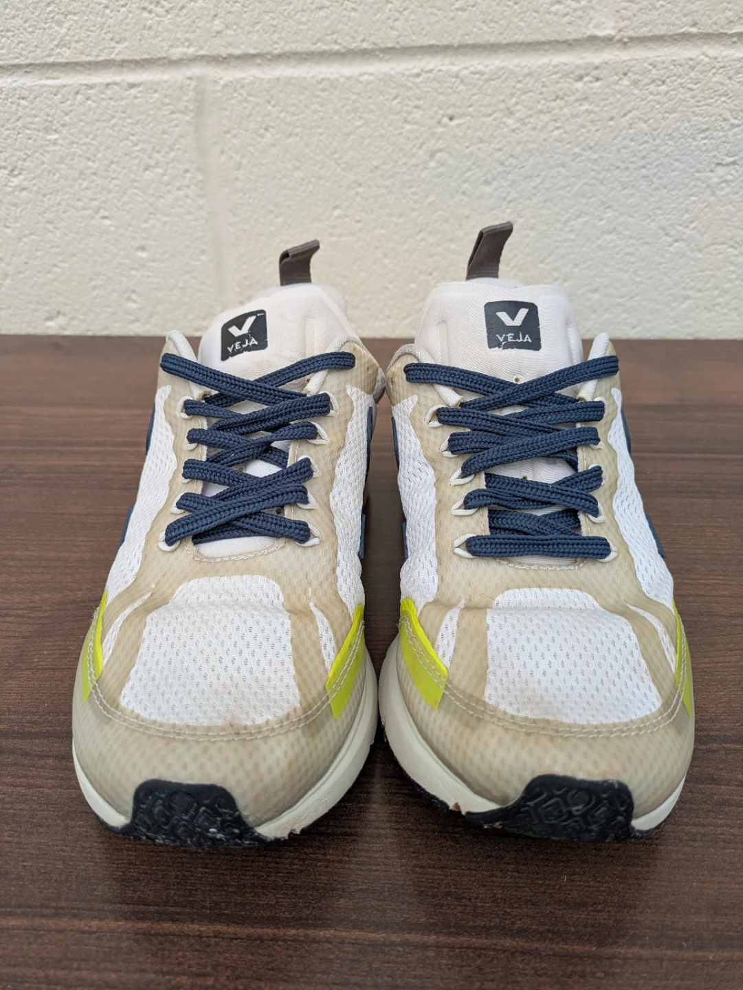 Veja Running Shoes White/Neon Yellow - photo 2
