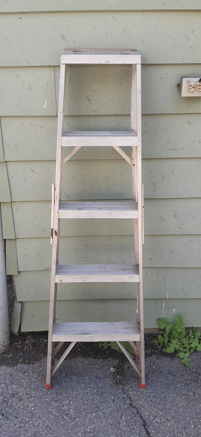 5Ft Aluminum Ladder - photo 3