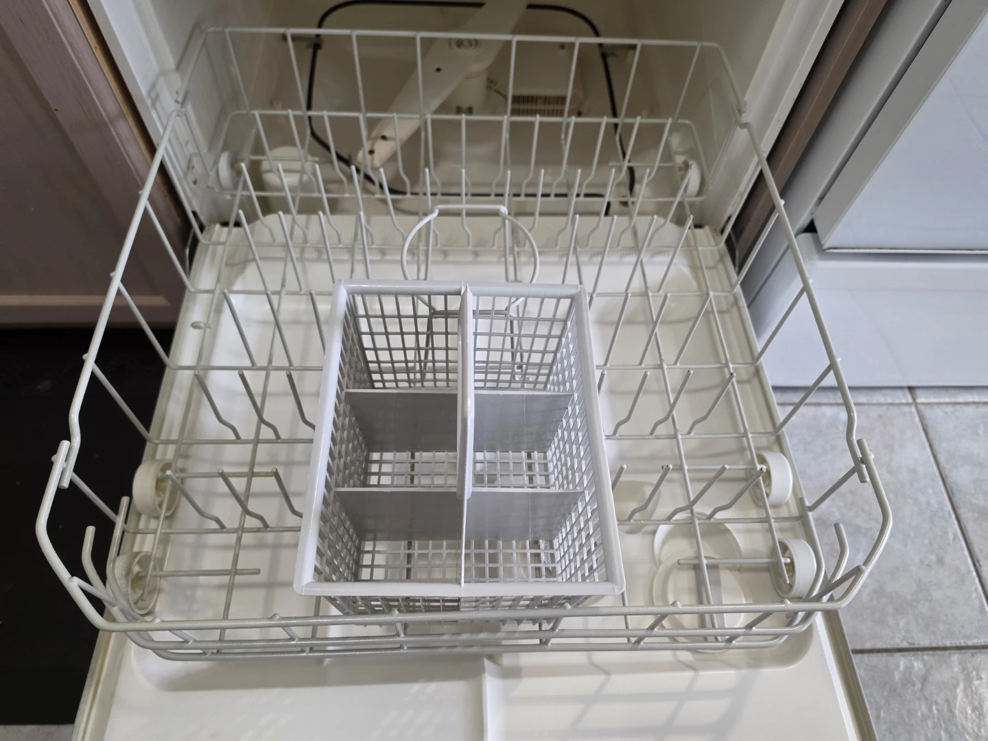 GE Dishwasher - photo 5