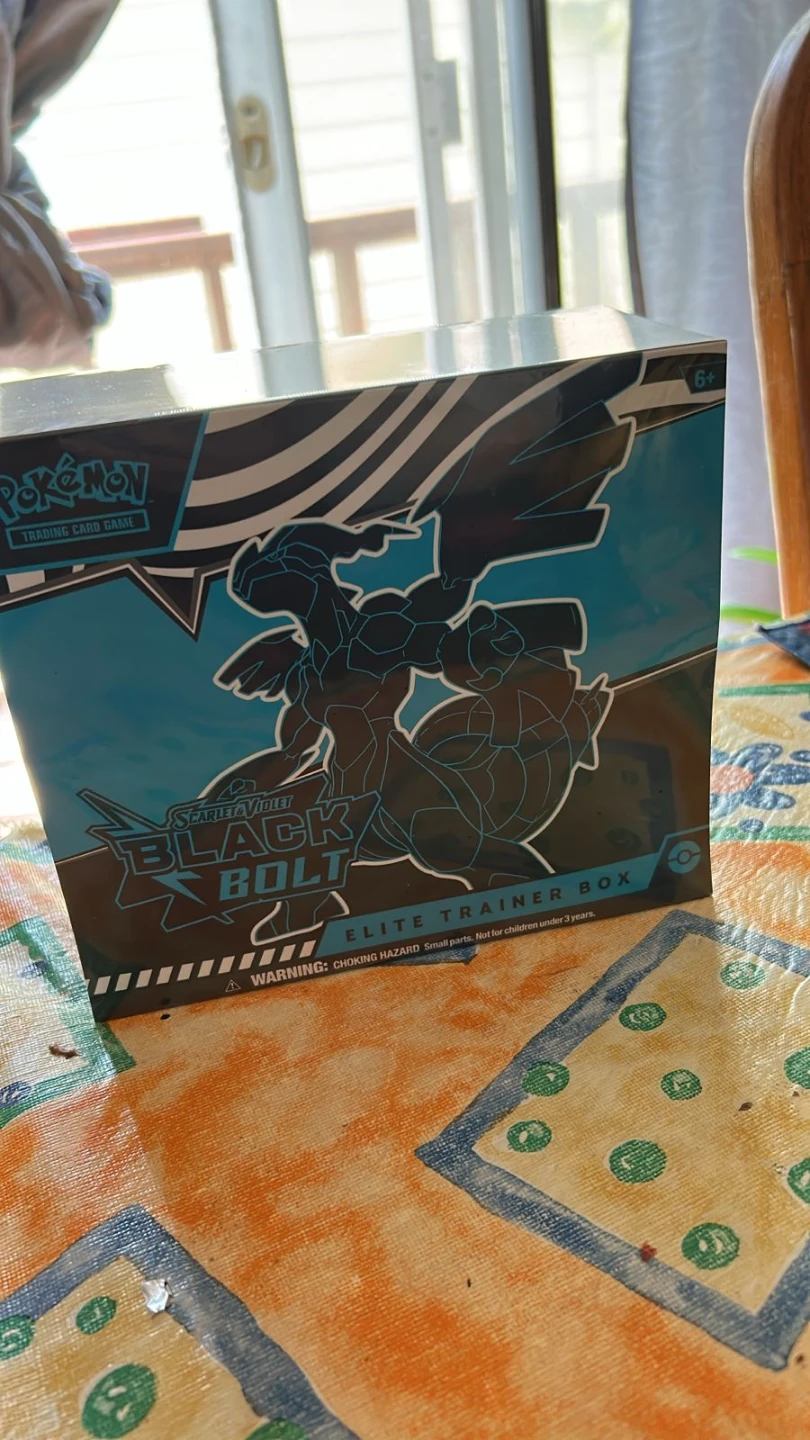 Pokémon Scarlet & Violet Black Bolt Elite Trainer Box