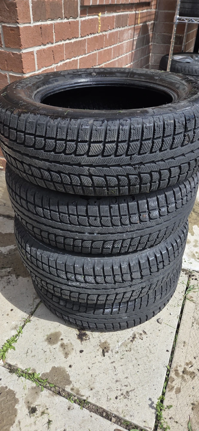 235/65R17 MAXTREK M7 Winter Tires - photo 5