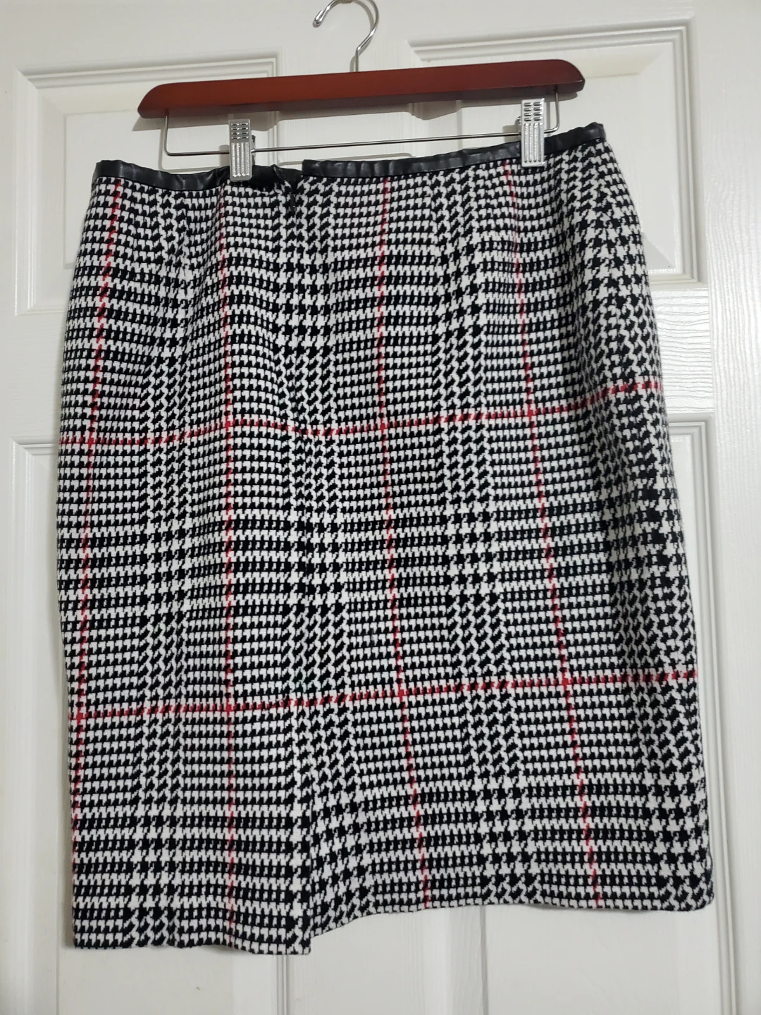 Talbots Plaid Mini Skirt with Faux Leather Trim - Size 12