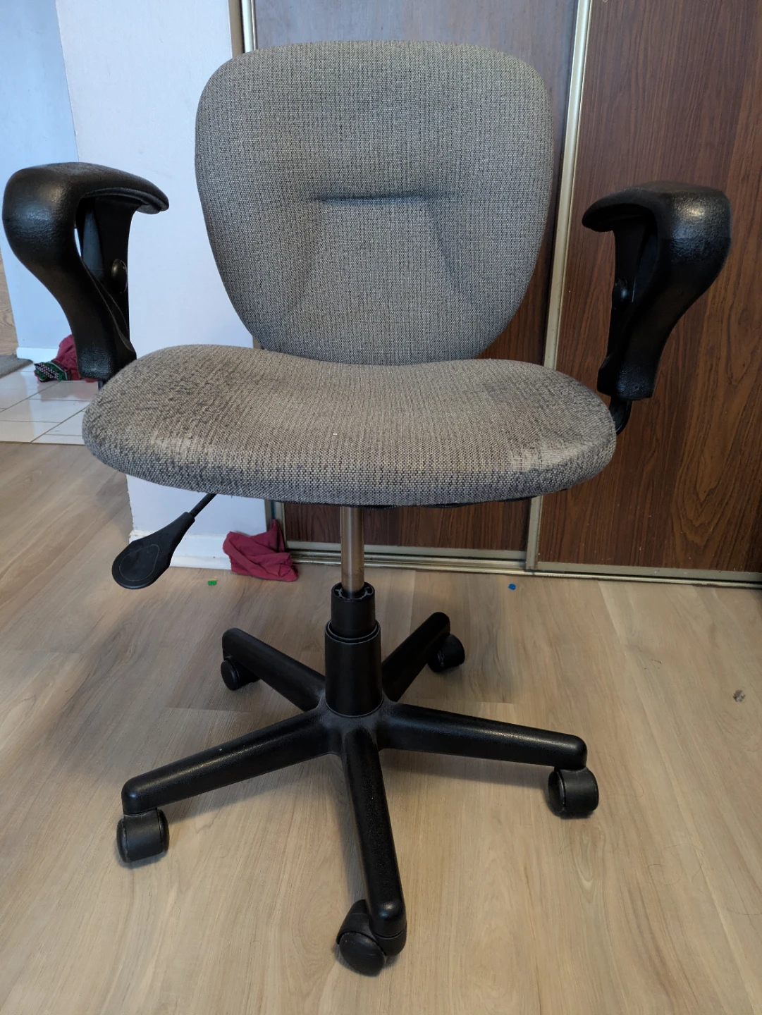 Grey Office Chair with Wheels