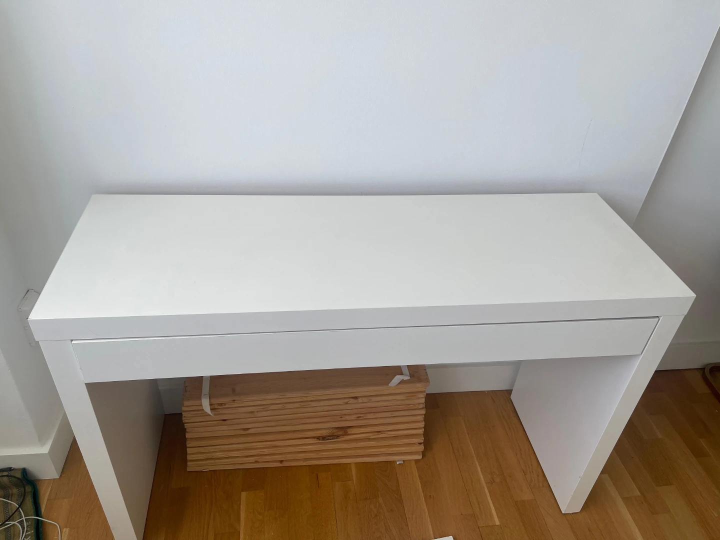 White Desk with Drawer - photo 2