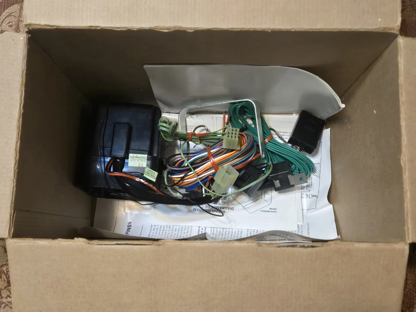 Audiovox AA-9147 Full-Function Remote Auto Security System - photo 2