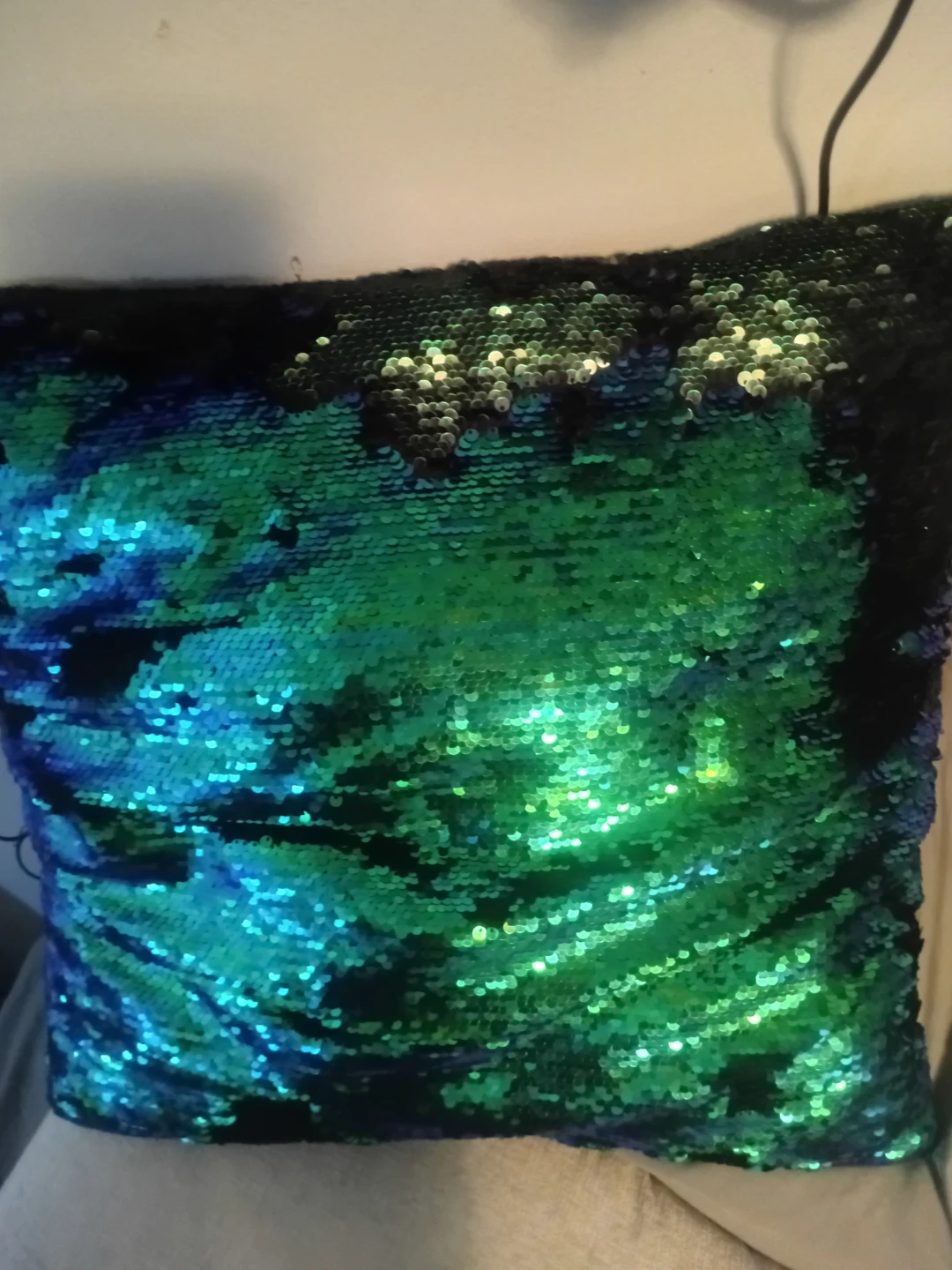 Mermaid Sequin cushion - photo 3