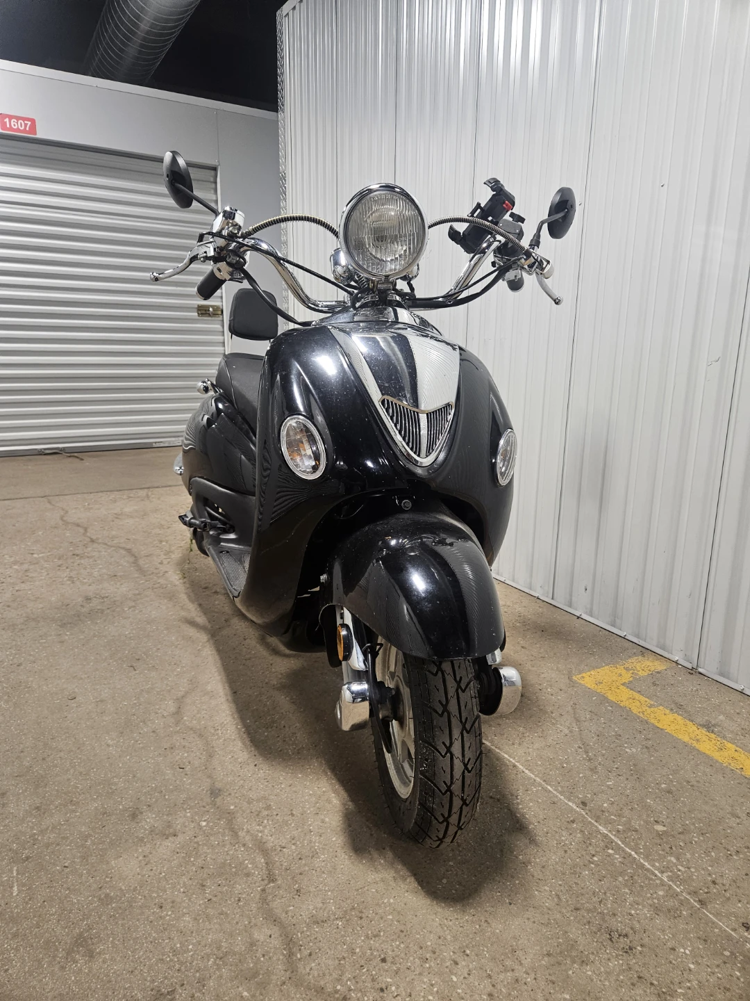 Wolf Jet Classic Black Scooter 50cc
