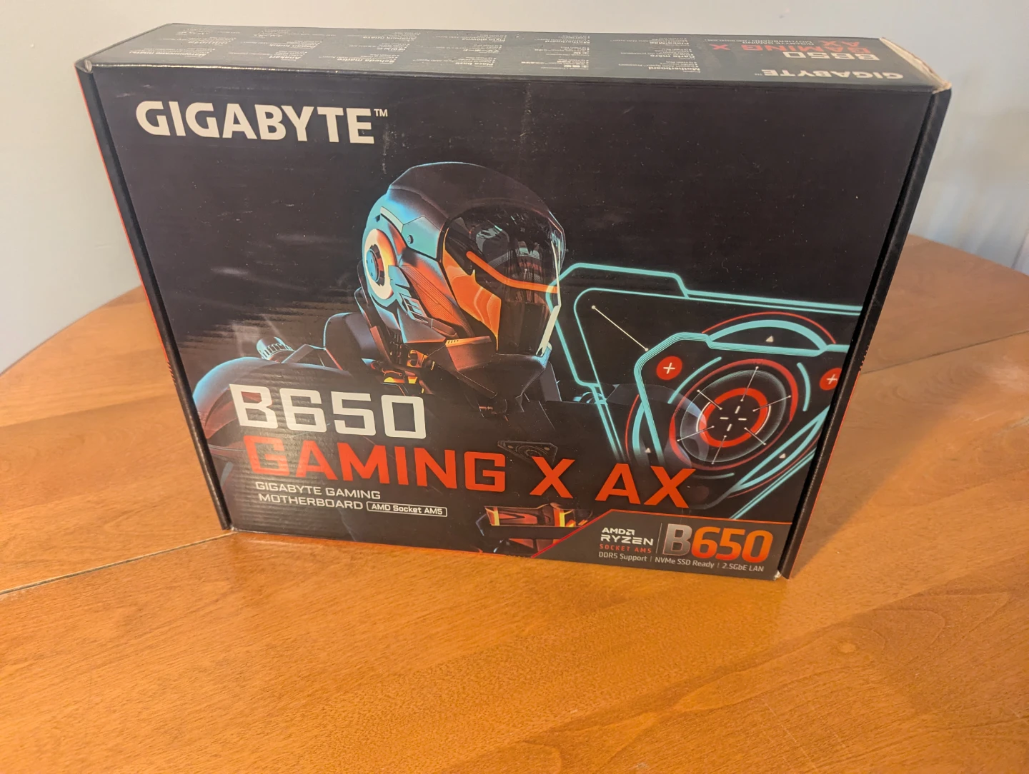 Custom White Gaming PC - photo 3