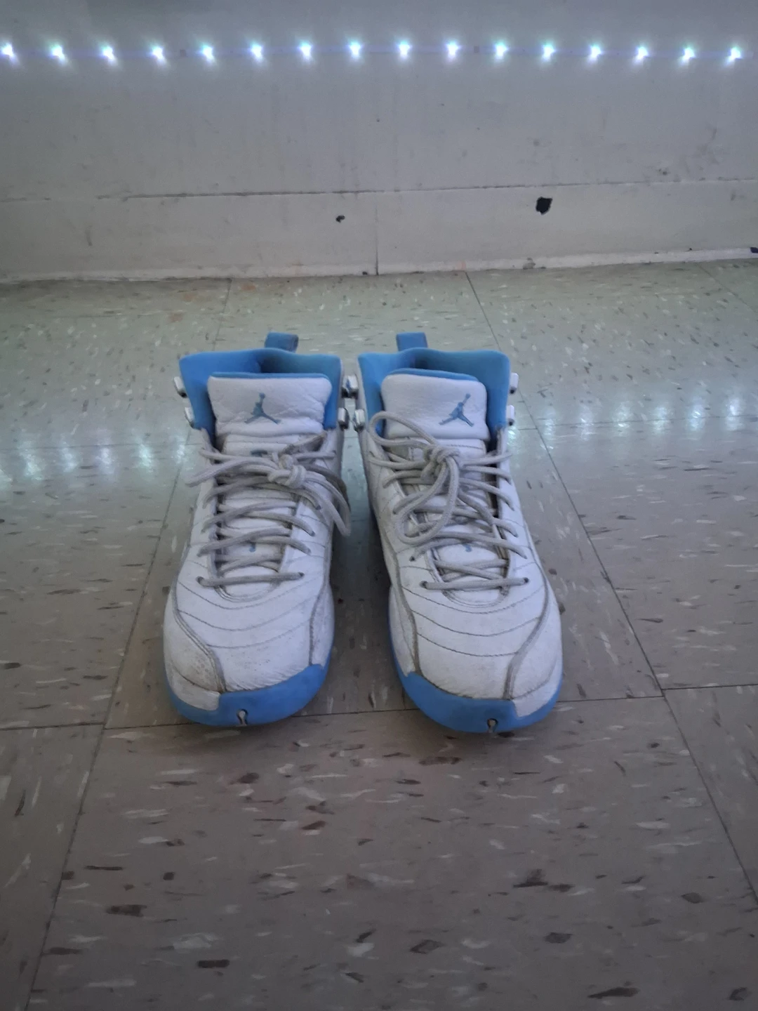 Air Jordan 12 Retro Shoes - photo 2