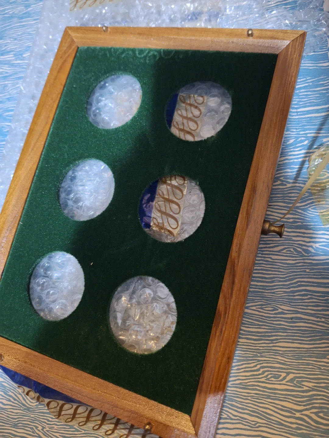 Wooden Coin Display Case with 6 Slots - photo 3