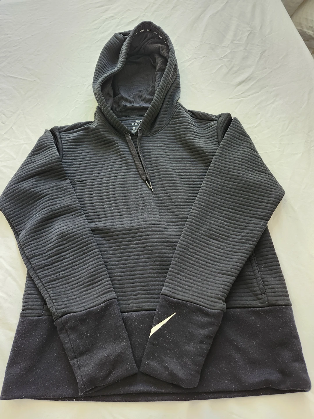 Nike Dri-Fit Black Quilted Hoodie - XS