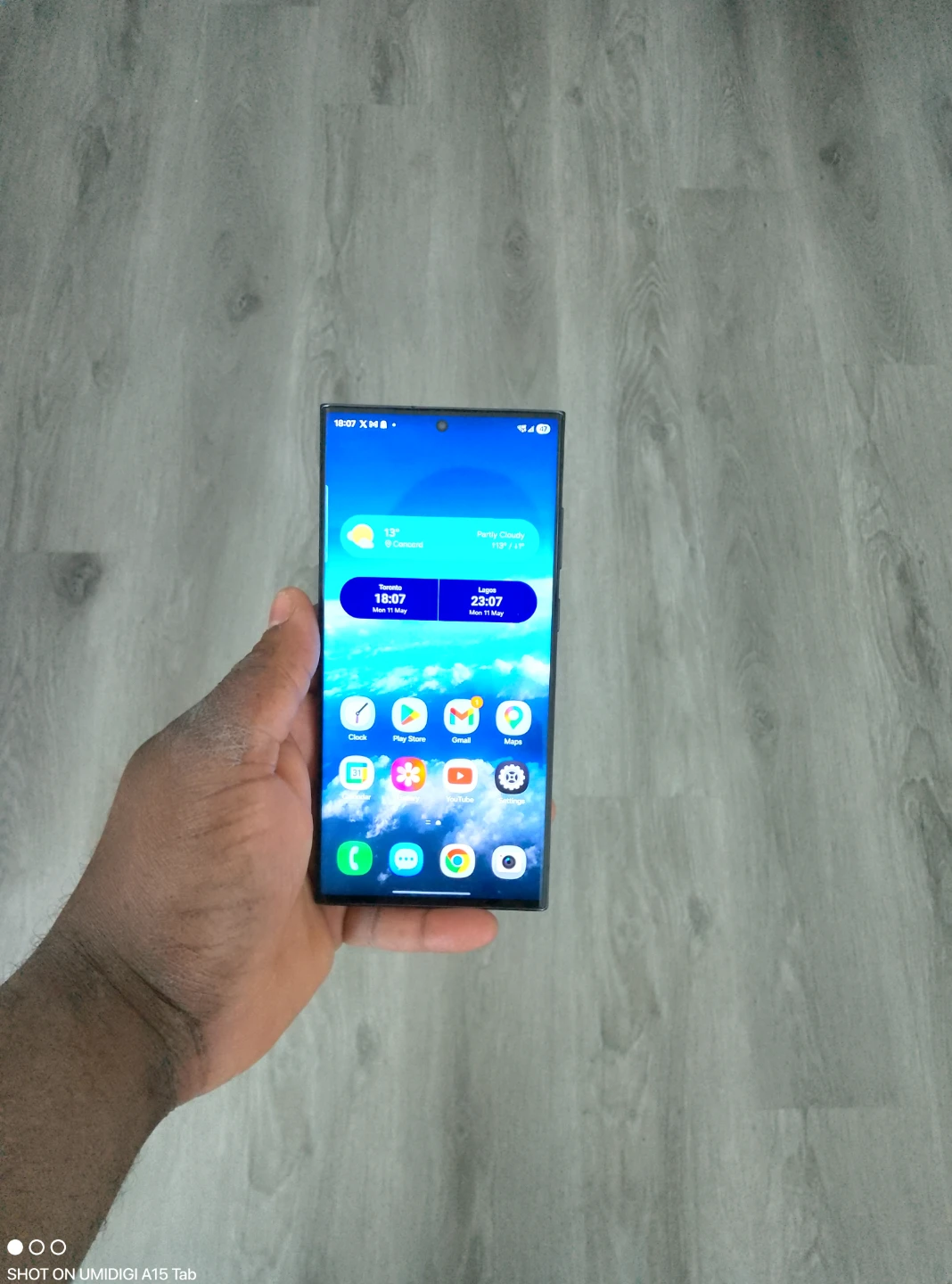 Clean Samsung Galaxy S23 Ultra