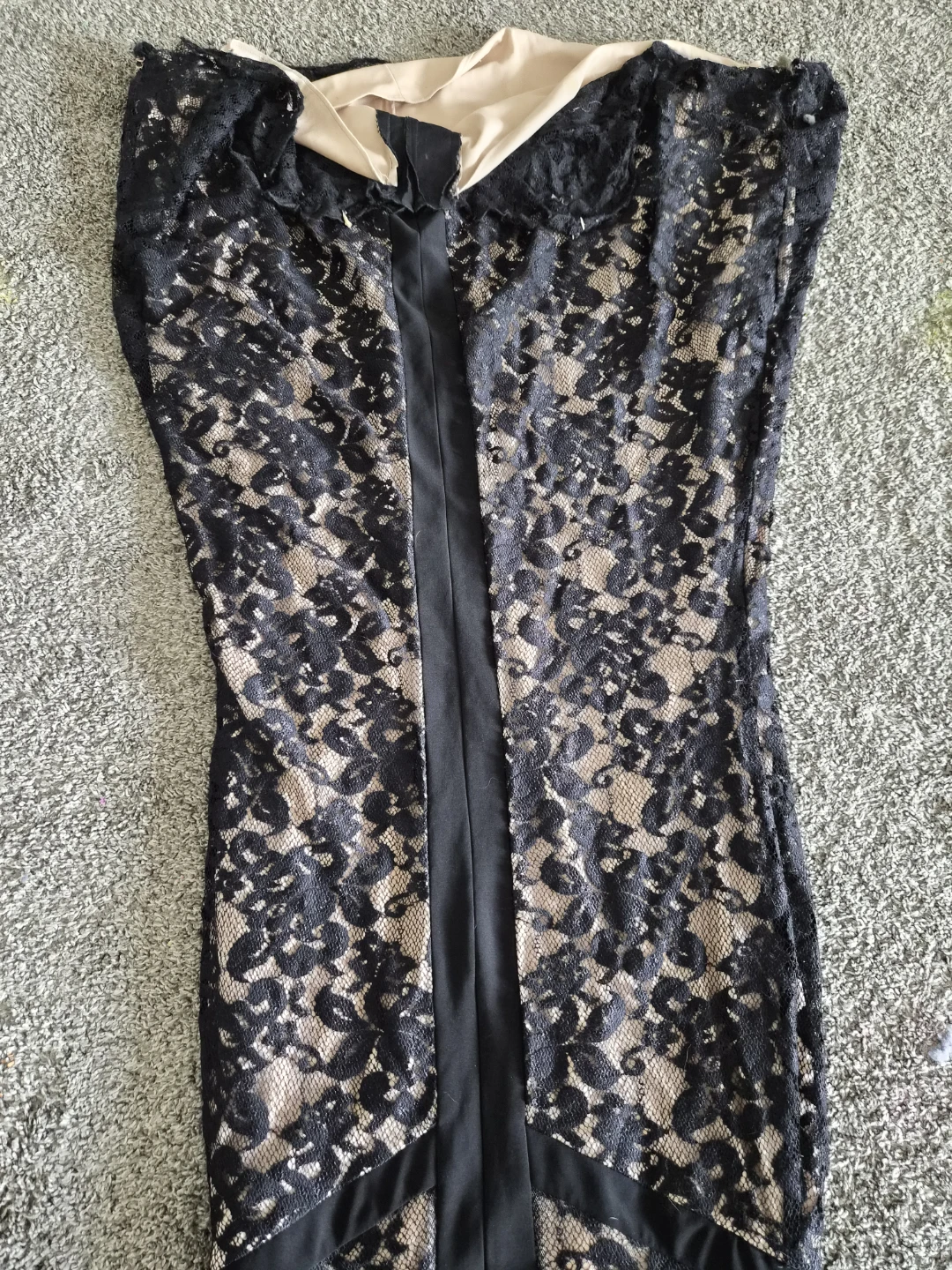 Black Lace Maxi Dress - photo 3
