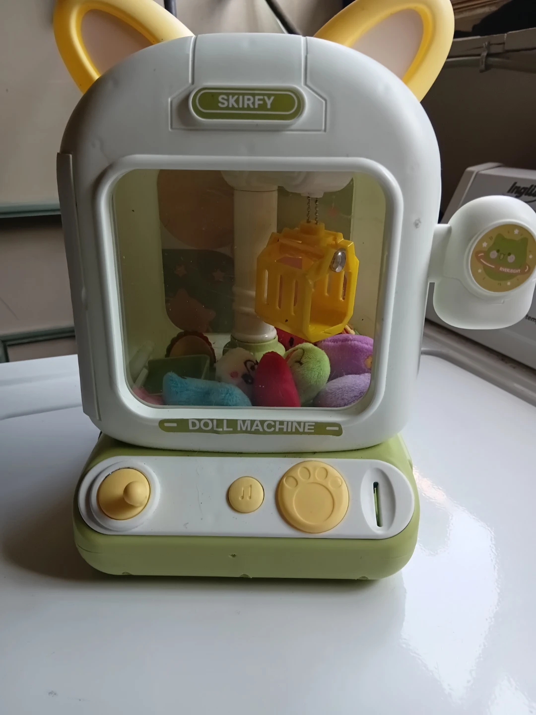 SKIRFY Doll Machine Claw Toy