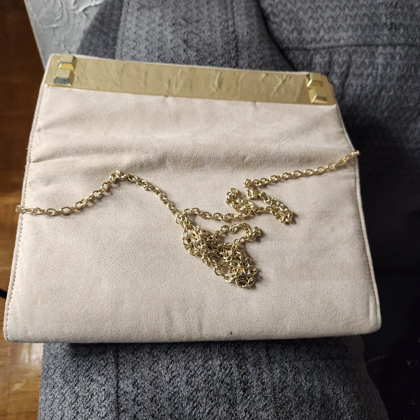 Cream Suede Clutch with Gold Chain and Black - photo 5