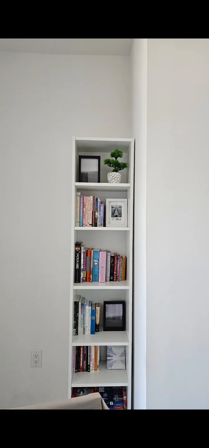 IKEA Billy Bookcase/shelf - White 40x28x202 cm